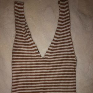 NWOT - never worn - SOFT Tan and white summer tank top… flattering, very nice